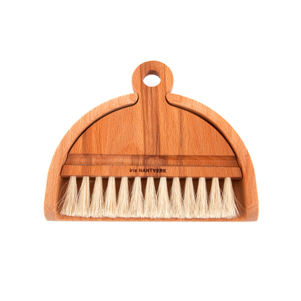 Iris Hantverk - Table Brush Set